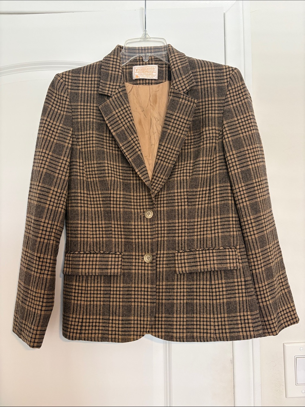 Vintage Pendleton Women’s 100% Virgin Wool Tan Plaid Tartan Blazer Size 2-4